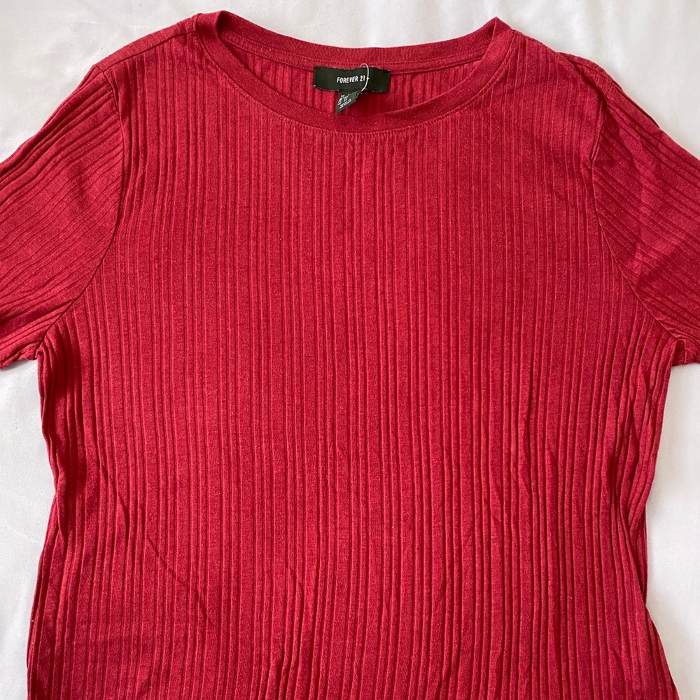 Forever 21 T-Shirt (Crop)